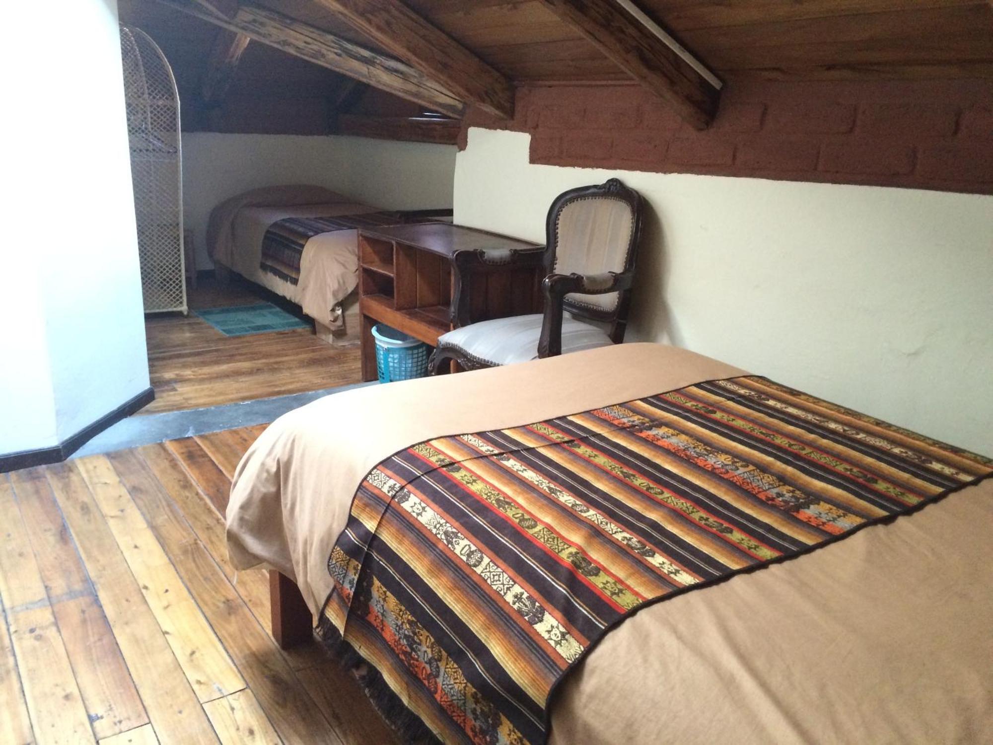 Arupo Bed And Breakfast كويتو الغرفة الصورة